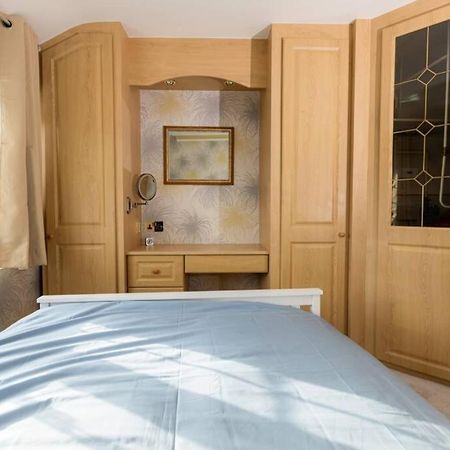 Comfy Home- Coley Park レディング エクステリア 写真